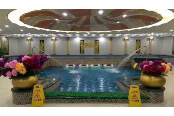 长寿按摩店风波：按摩变“摸包”，诚信何在？